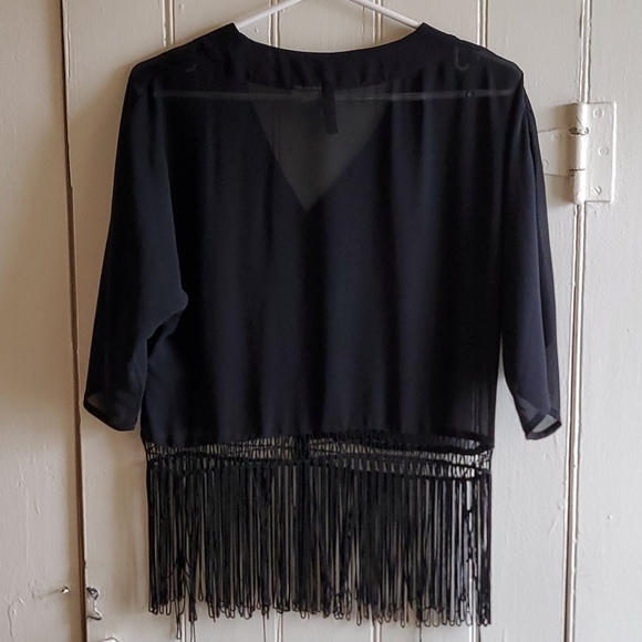 Divided Fall Fringe Blouse Size 4 - Picture 3 of 3